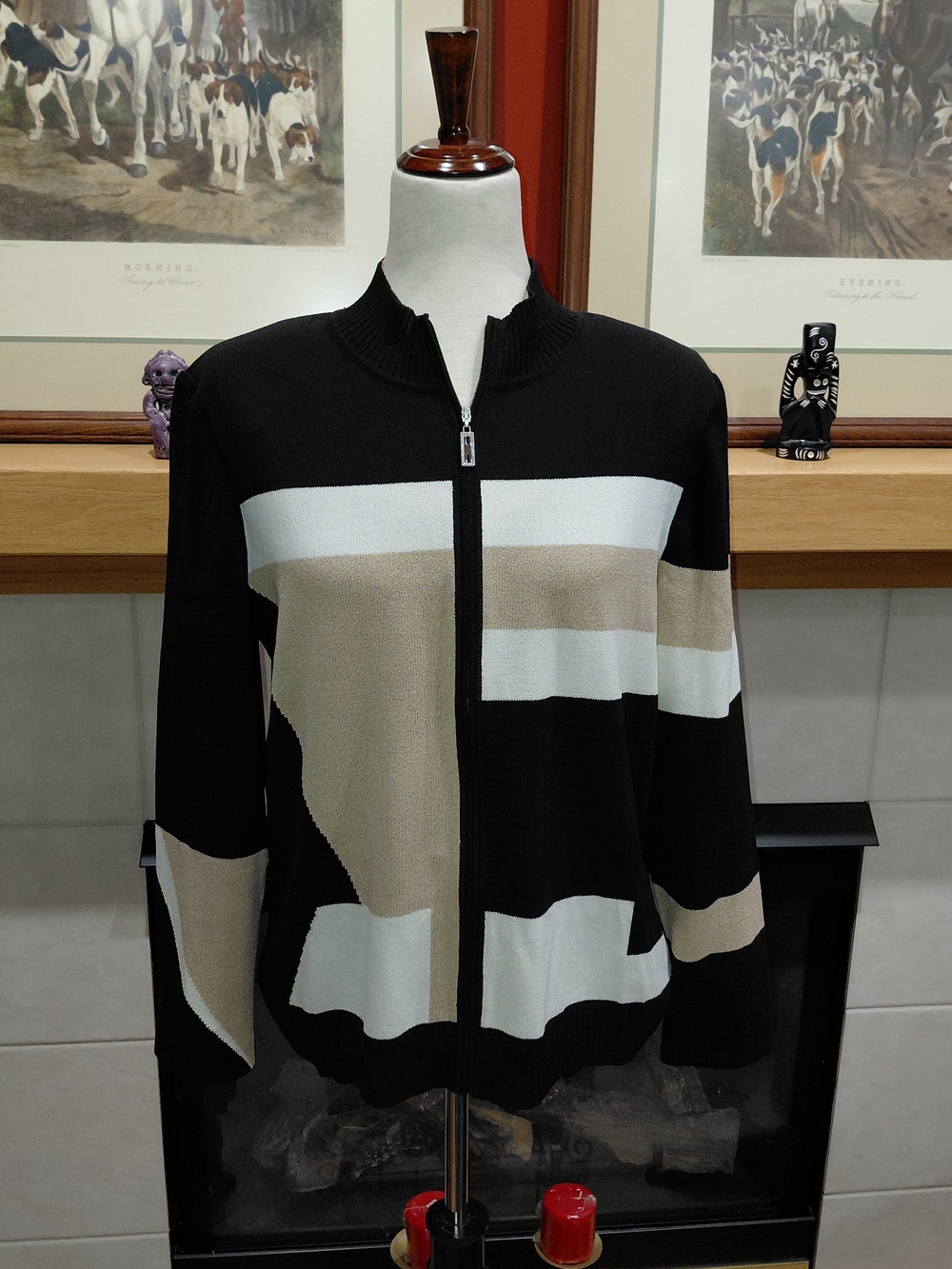 St. John Black, Beige & White Zip-Front Knit Jacket SZ L